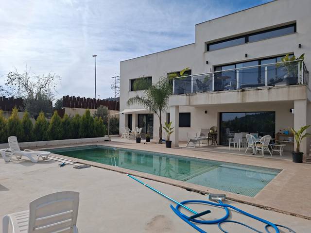 Casa-chalet en Alquiler en Carrer Frida Kahlo en Gilet