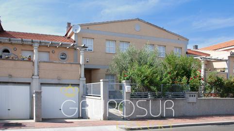 Foto 2 de Casa adosada en venta en Avenida de Colón, 2, La Vega, Arroyo de la Encomienda