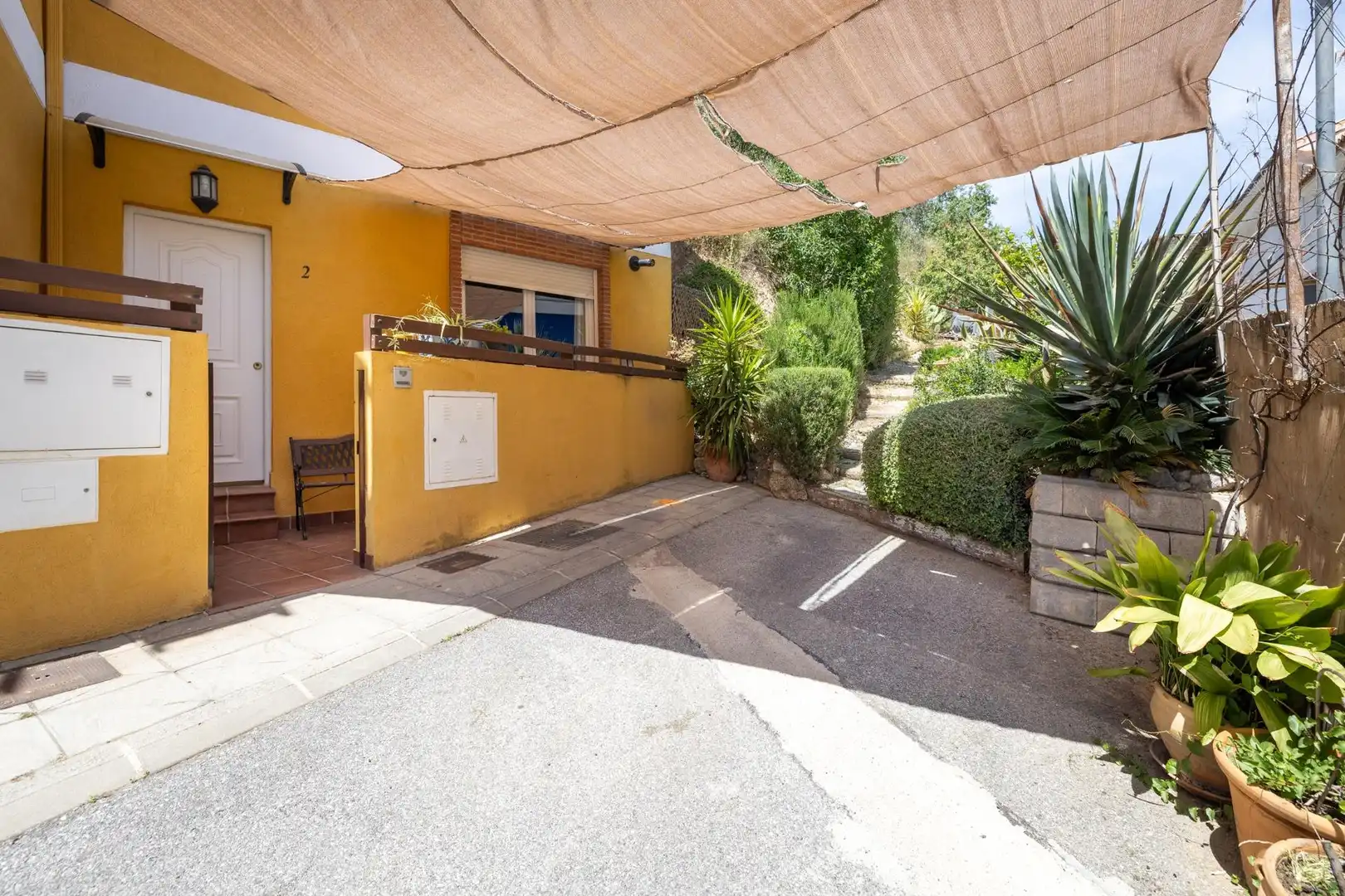 Vista exterior de Casa adosada en venta en Gójar con Calefacción