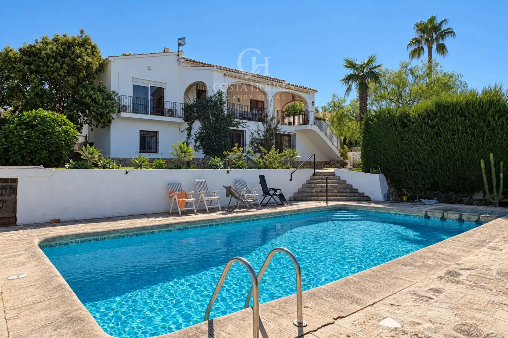 Vista exterior de Casa o chalet en venta en Partides comunes - Adsubia