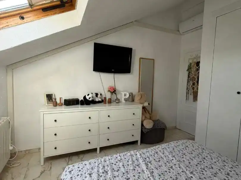 Habitación de Piso en venta en Cobeña con Aire acondicionado y Amueblado