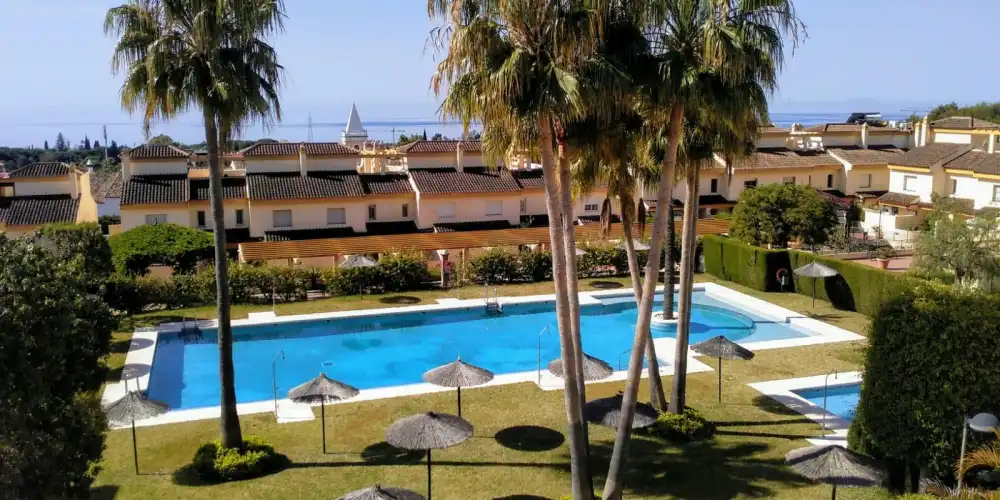 Adossat amb piscina en venda a Avenida Piedramar 2H, imagen 9