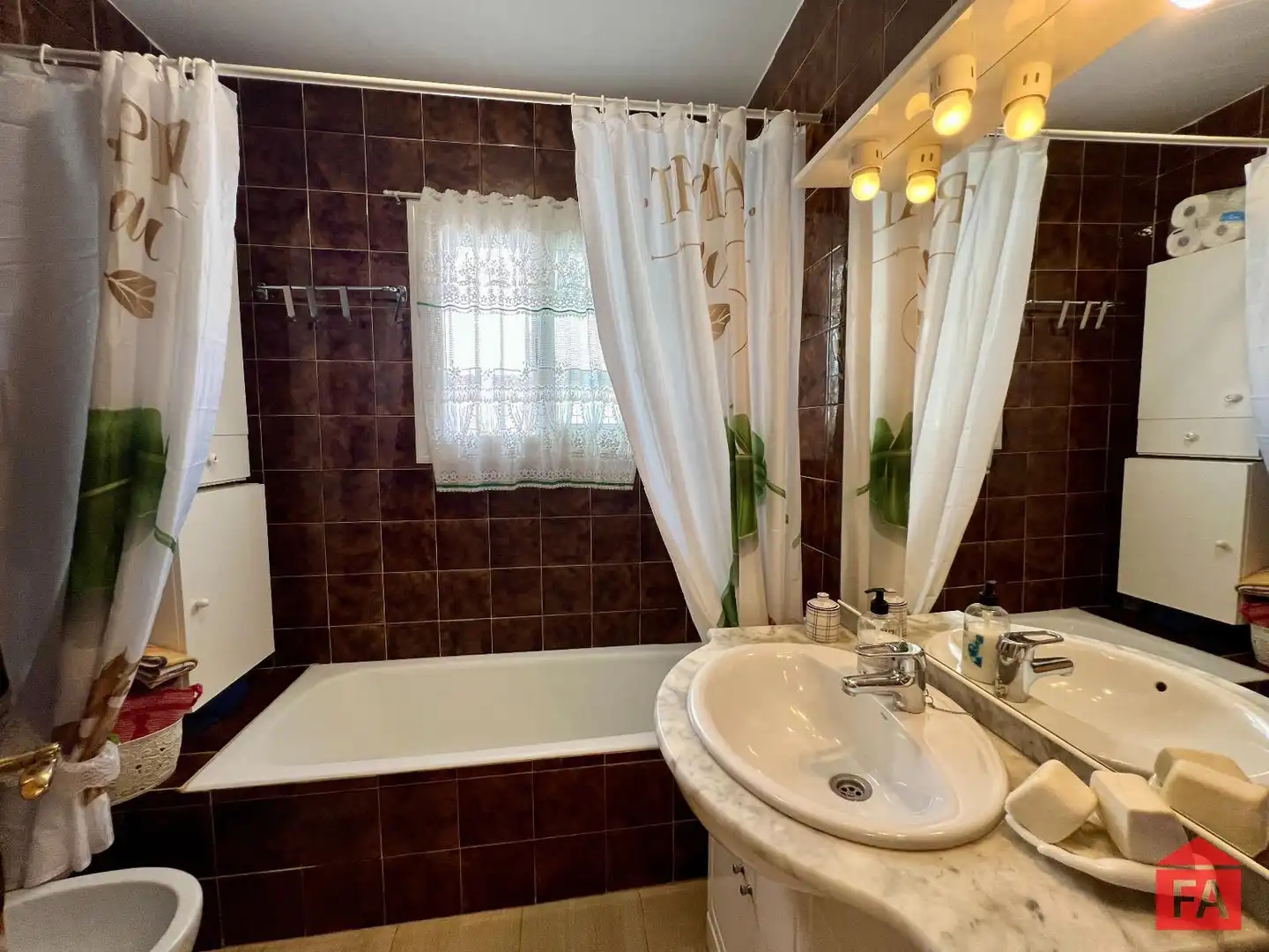Badezimmer von Haus oder Chalet zum Verkauf in Albinyana mit Klimaanlage, Heizung und Terrasse