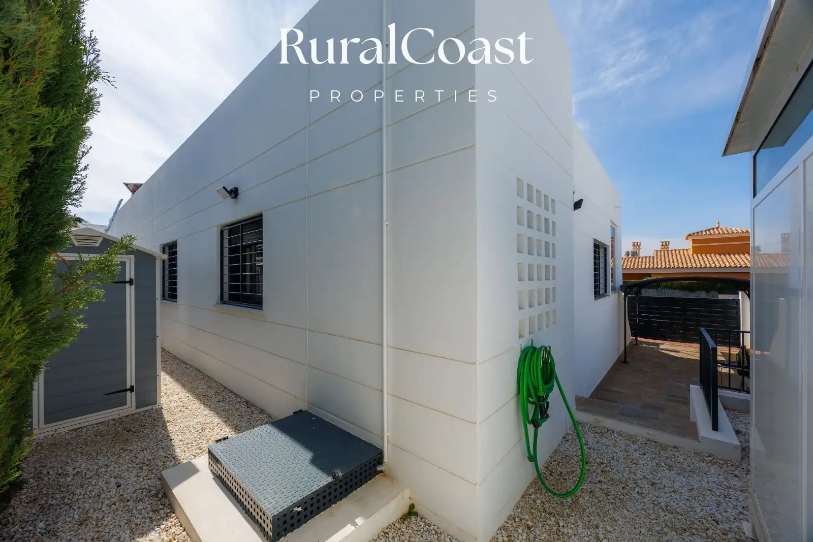 Vista exterior de Casa adosada en venta en Busot con Aire acondicionado, Calefacción y Terraza