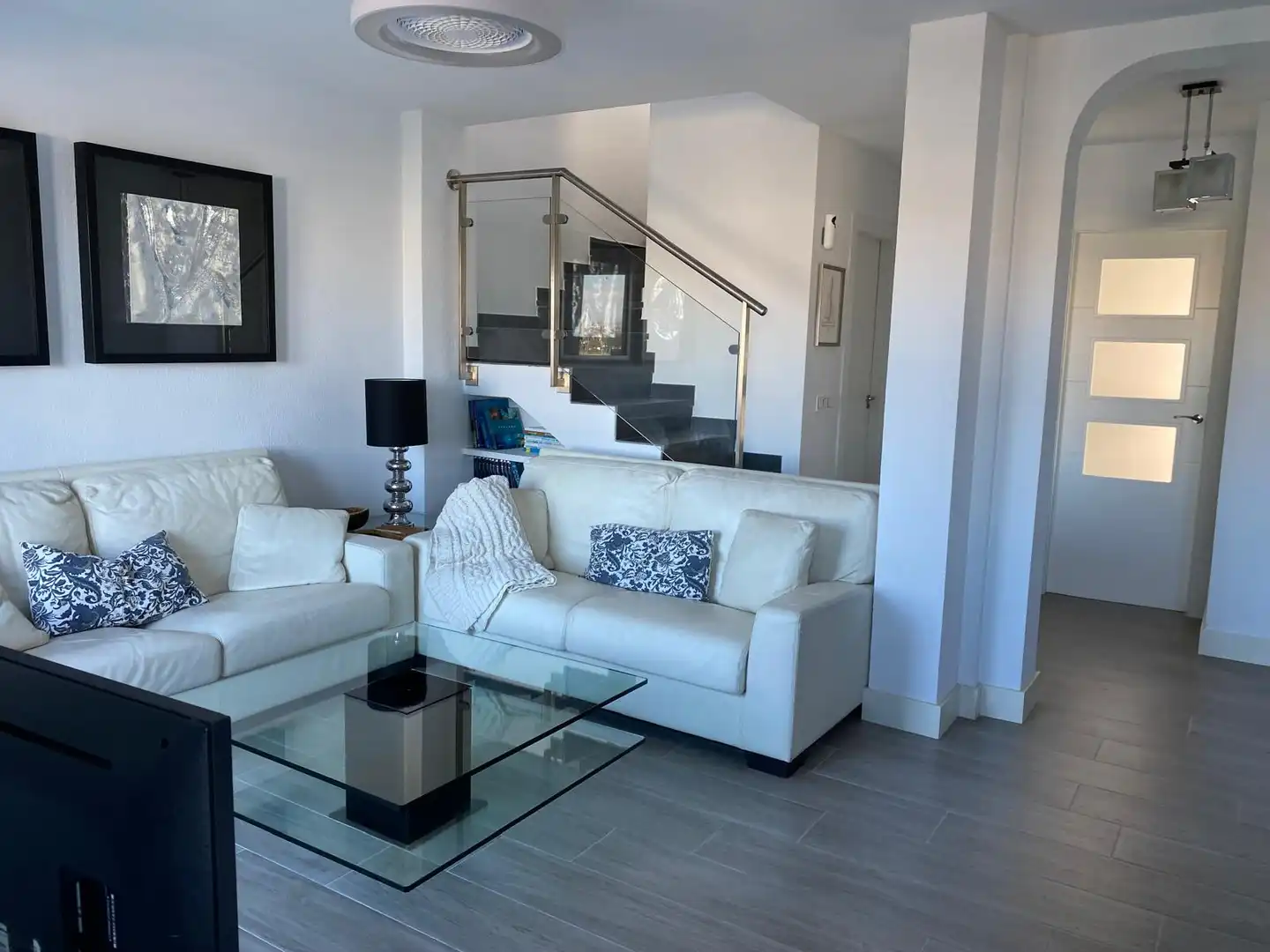 Sala de estar de Dúplex en venta en La Manga del Mar Menor con Aire acondicionado, Calefacción y Jardín privado
