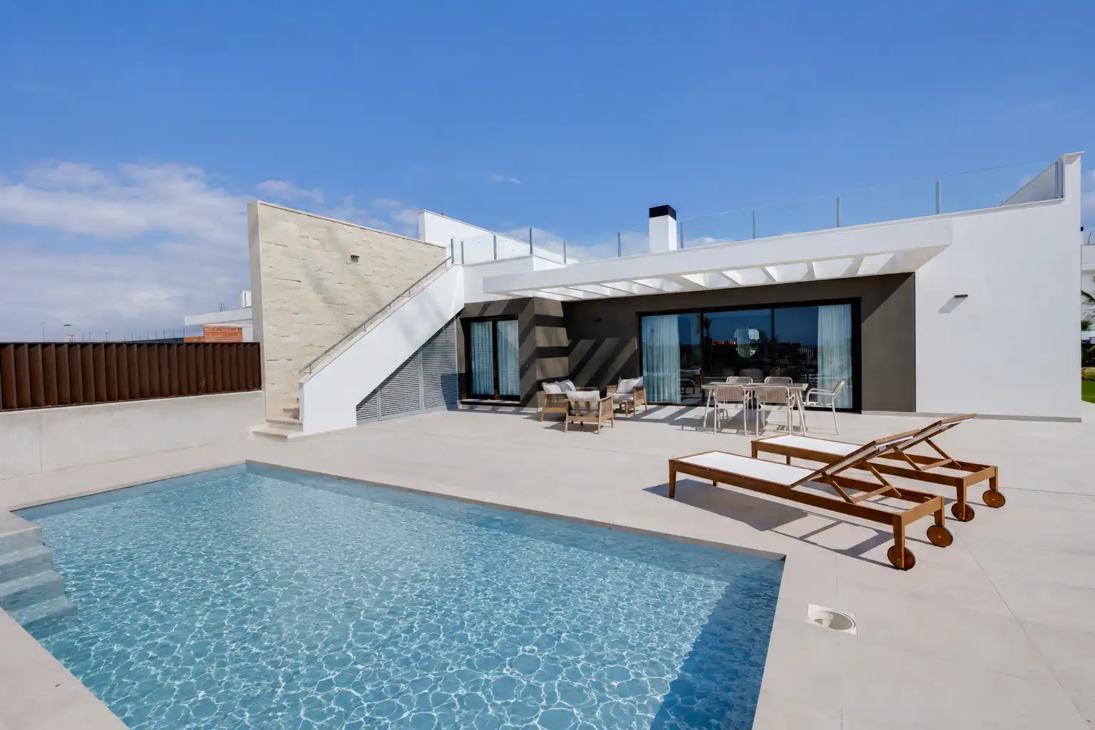Houses for sale in Del Llentiscle, Bonalba - Cotoveta