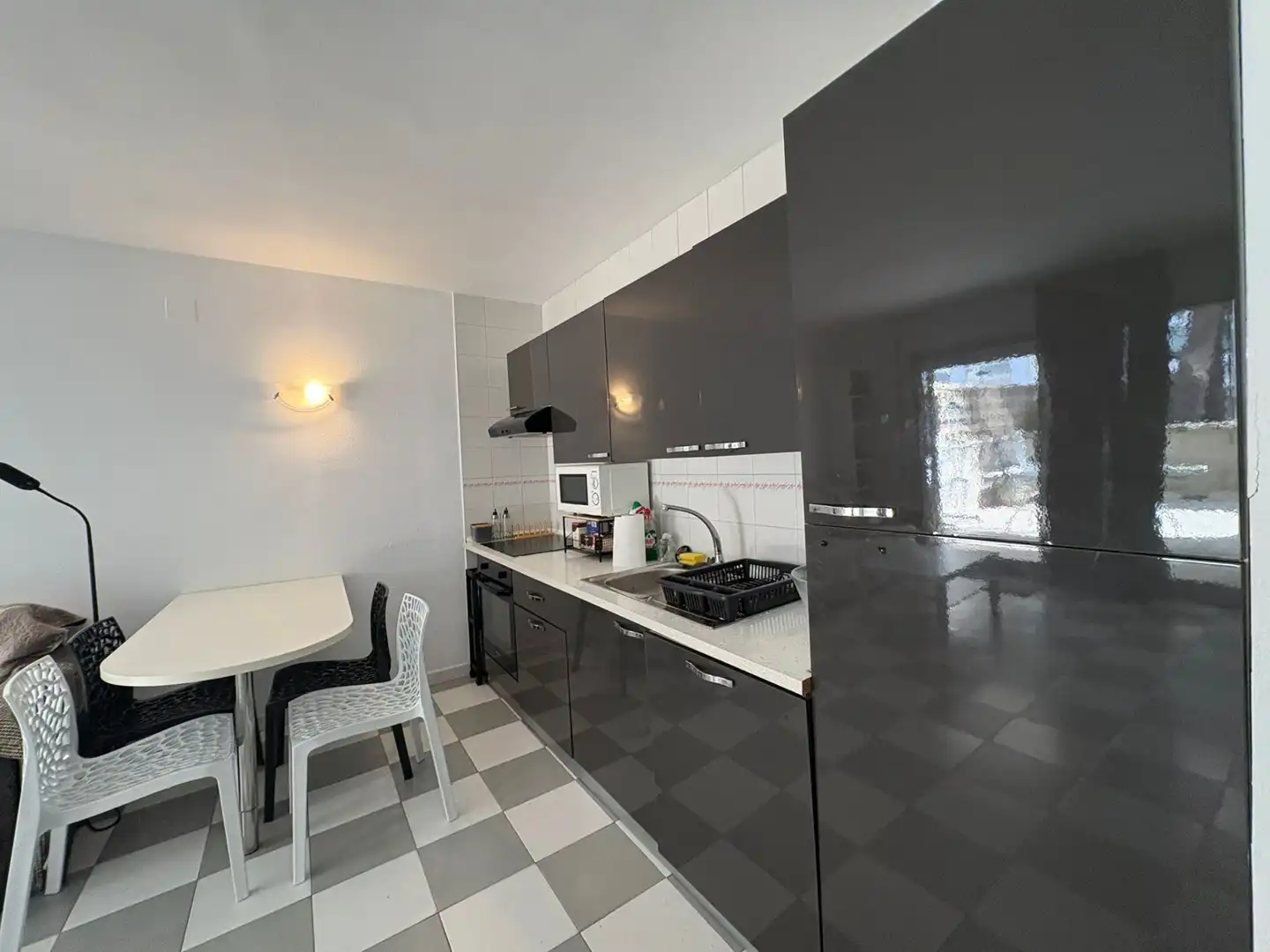 Küche von Wohnung zum Verkauf in Salou mit Klimaanlage, Heizung und Terrasse