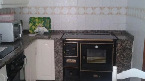 Foto 4 de Casa adosada en venda a Lugar Foro, 84, Vilasantar, A Coruña