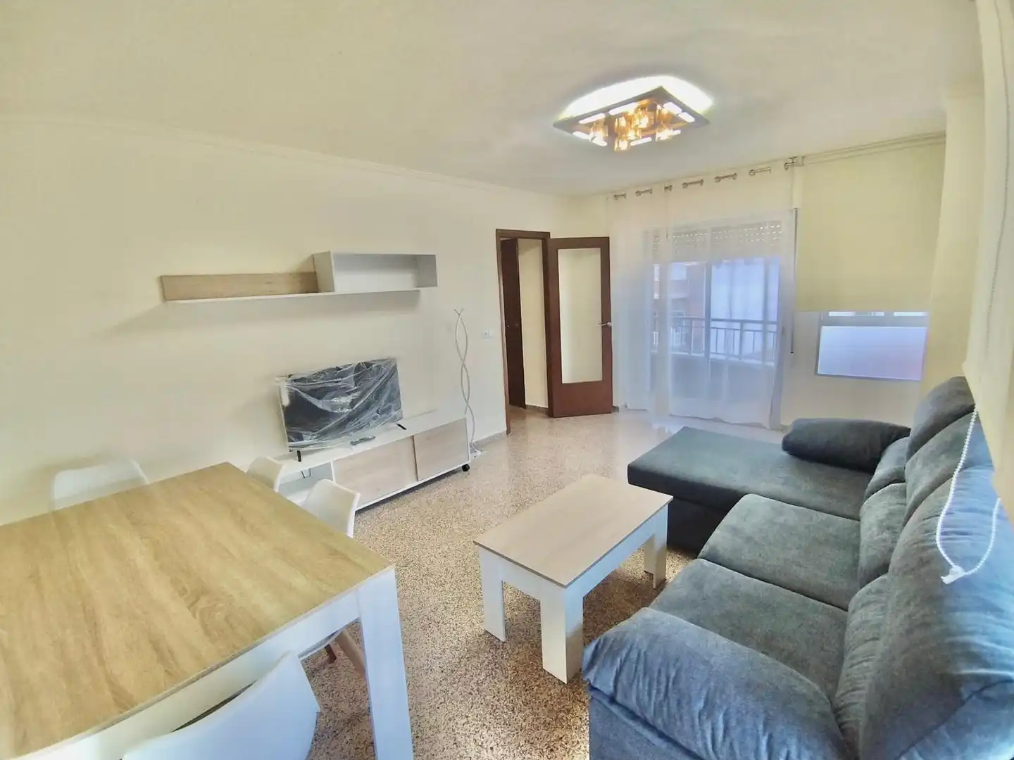 Sala de estar de Apartamento de alquiler en Almoradí con Amueblado, Microondas y TV