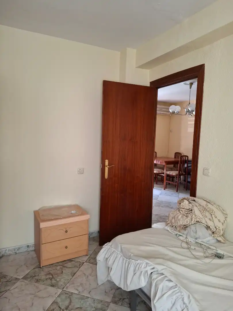 Flat for sale in Sevilla  with Air Conditioner, Terrace and Furnished