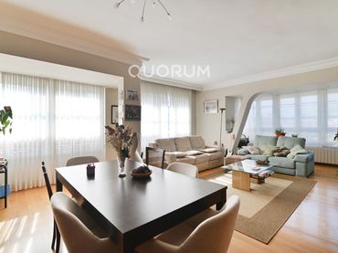 Piso con ascensor en venta en Avenida Avenida Juan Antonio Zunzunegui