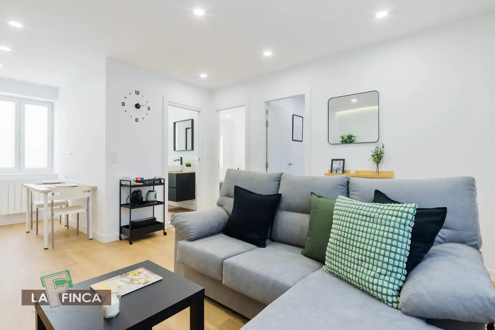 Wohnzimmer von Wohnung zum Verkauf in Oviedo  mit Heizung und Möbliert