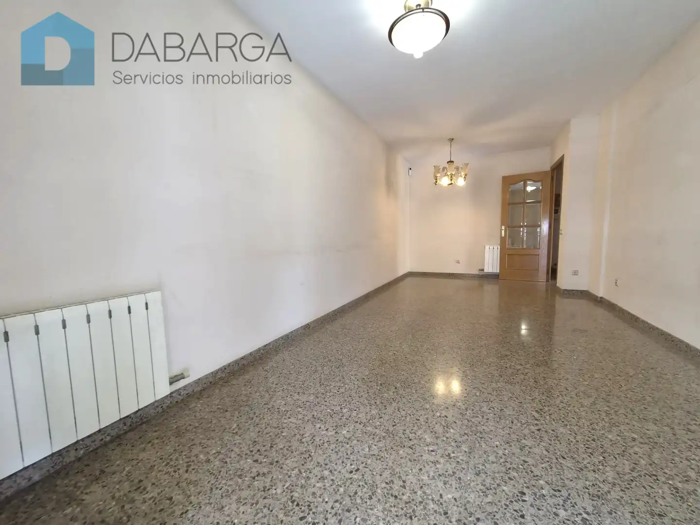 Vista exterior de Piso en venta en Ripollet con Calefacción, Trastero y Horno