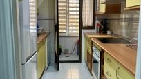 Kitchen of Flat to rent in  Sevilla Capital  with Air Conditioner, Parquet flooring and Community pool