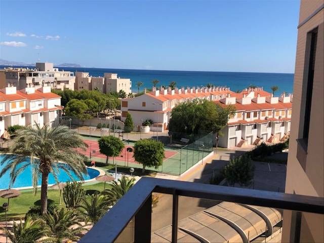 Apartamento en Alquiler en Carrer de Juan de la Cierva, 17 en Playa Muchavista