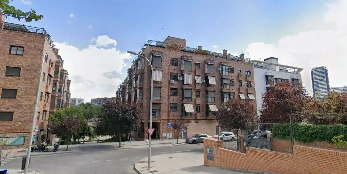 Vista exterior de Garaje en venta en Moncloa - Aravaca