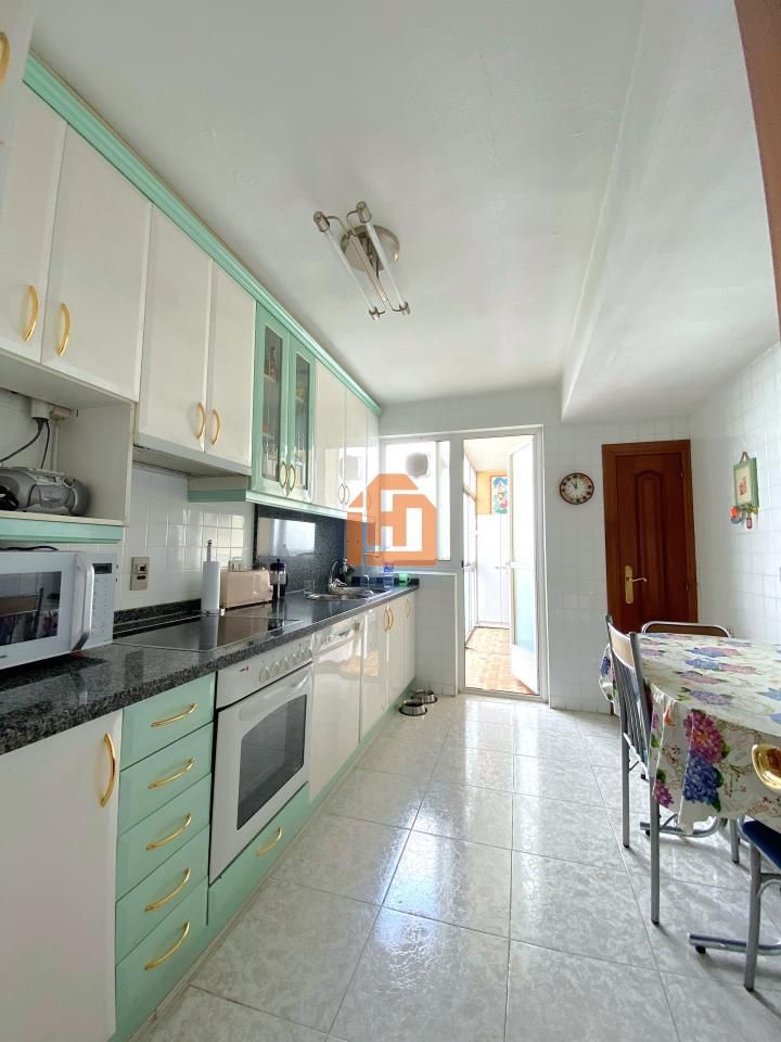 Cocina de Piso en venta en León Capital  con Calefacción, Parquet y Terraza
