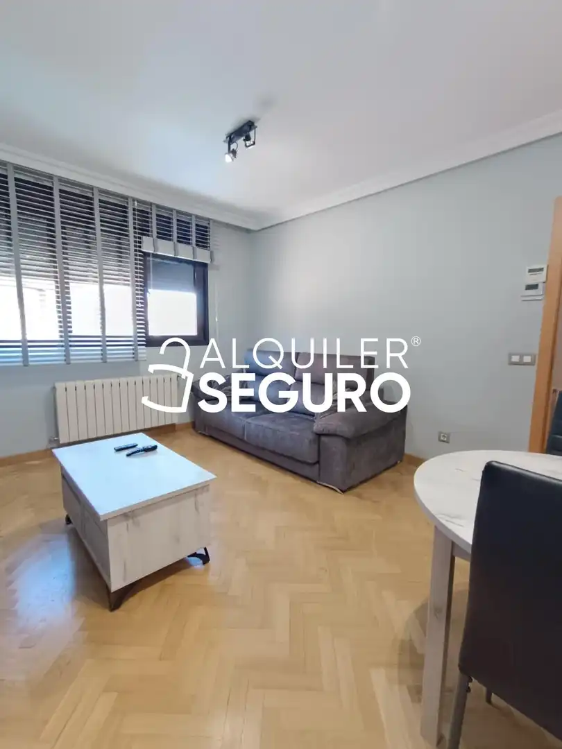 Wohnzimmer von Wohnung zur Miete in Ciempozuelos mit Klimaanlage, Heizung und Abstellraum