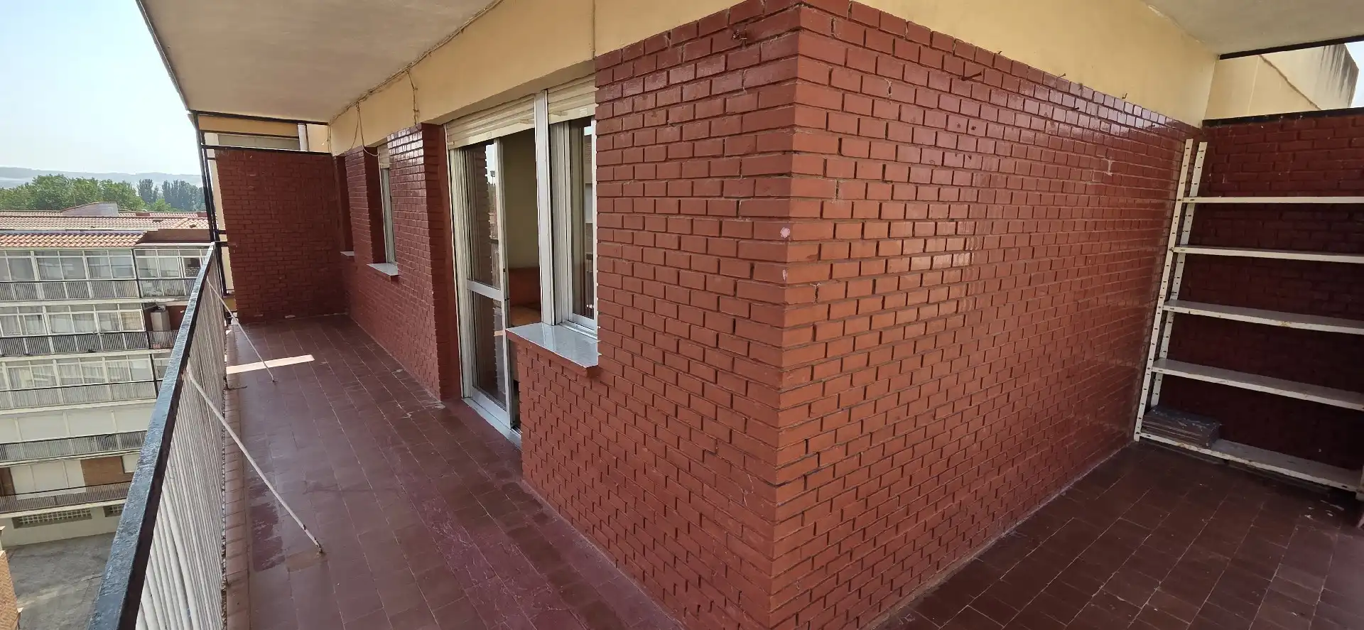 Vista exterior de Piso en venta en Palencia con Calefacción, Terraza y Amueblado