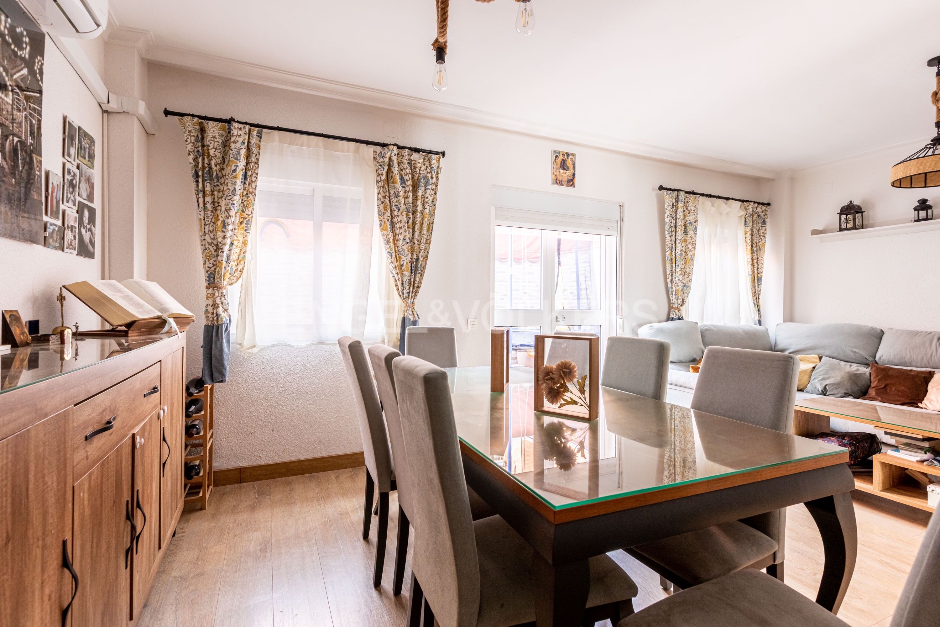 Dining room of House or chalet for sale in  Sevilla Capital  with Air Conditioner, Heating and Swimming Pool
