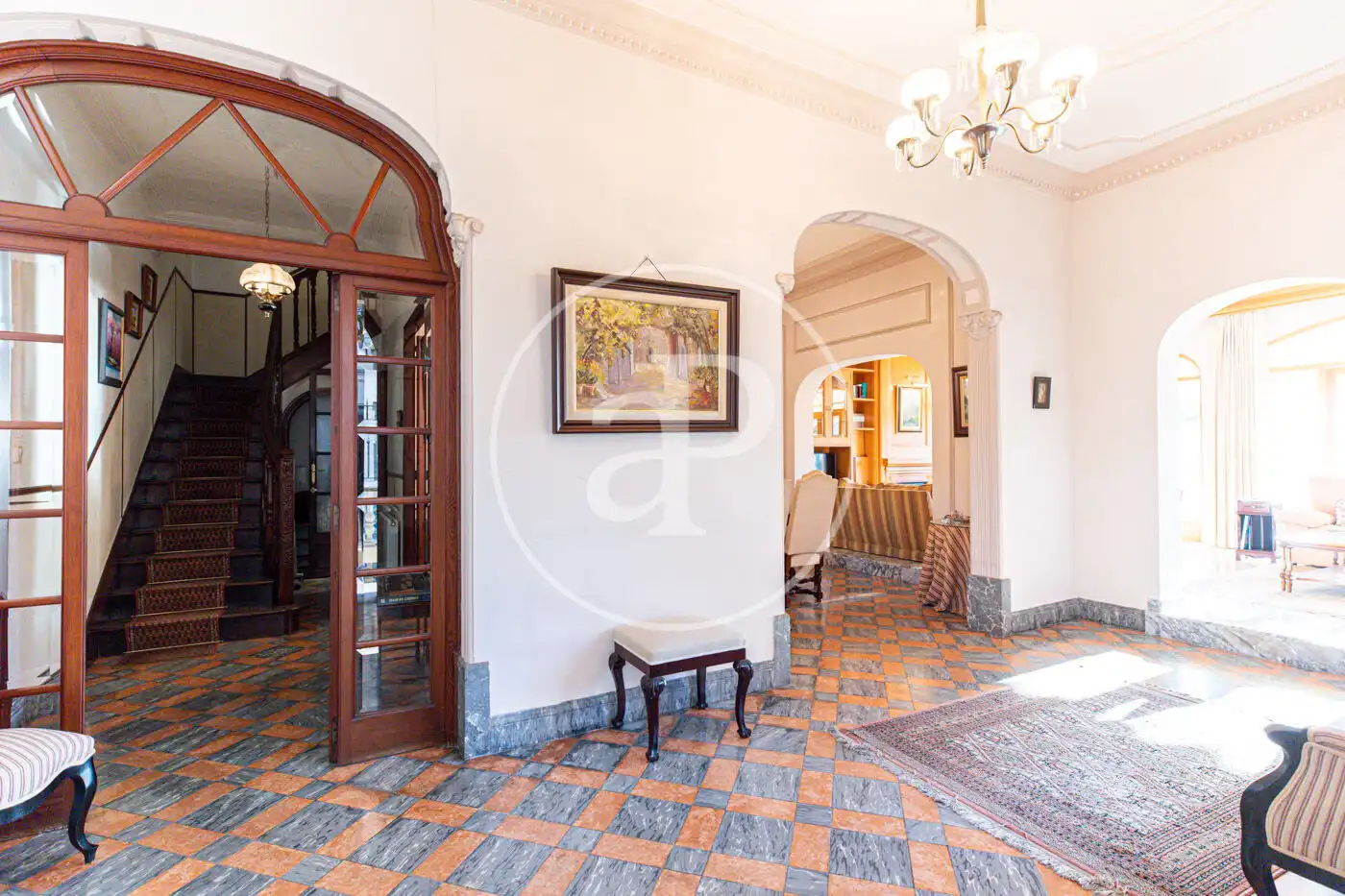 Houses for sale in Carrer de Victorio Luzuriaga, Sant Agustí