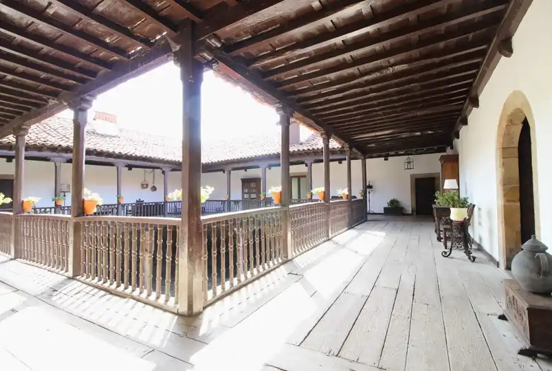 Terrace of Houses for sale in Salas  with Furnished