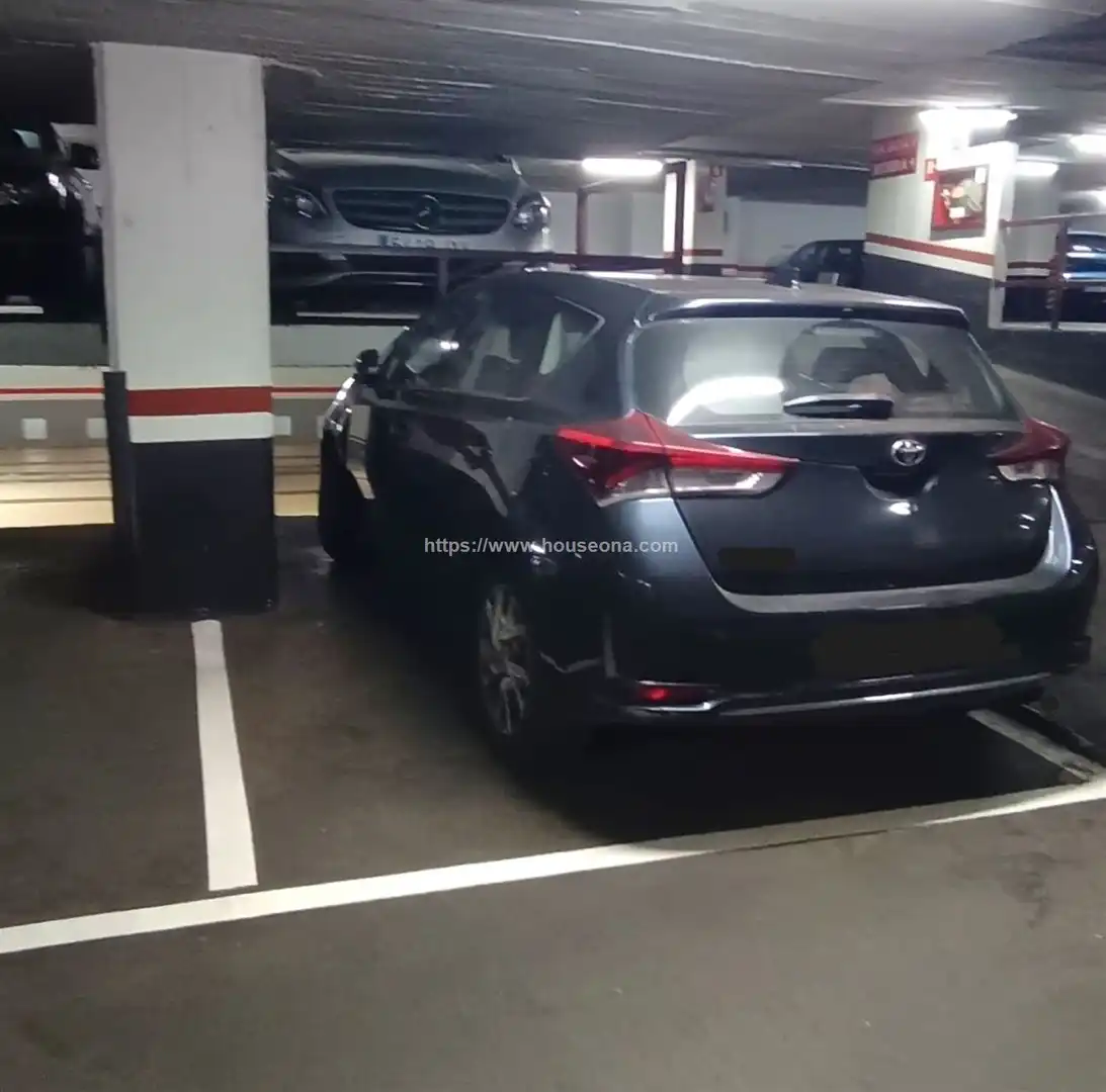 Parkplatz zum Verkauf in Abando - Albia