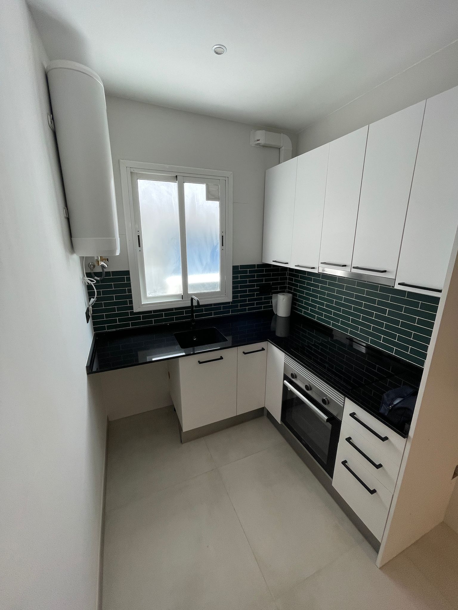 Cuina de Pis en venda en L'Hospitalet de Llobregat amb Calefacció