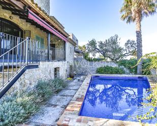 Vista exterior de Casa o xalet en venda en Sant Pere de Ribes amb Calefacció, Jardí privat i Terrassa