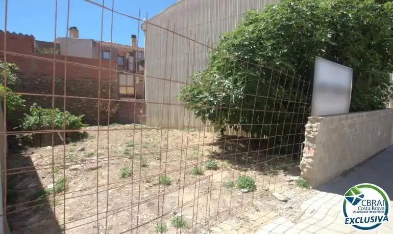 Residencial en venda en Palau-saverdera