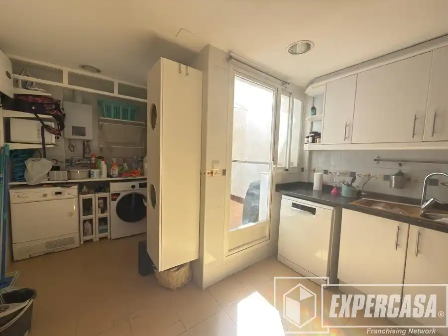 Cuina de Casa o xalet de lloguer en Picassent amb Aire condicionat, Calefacció i Terrassa