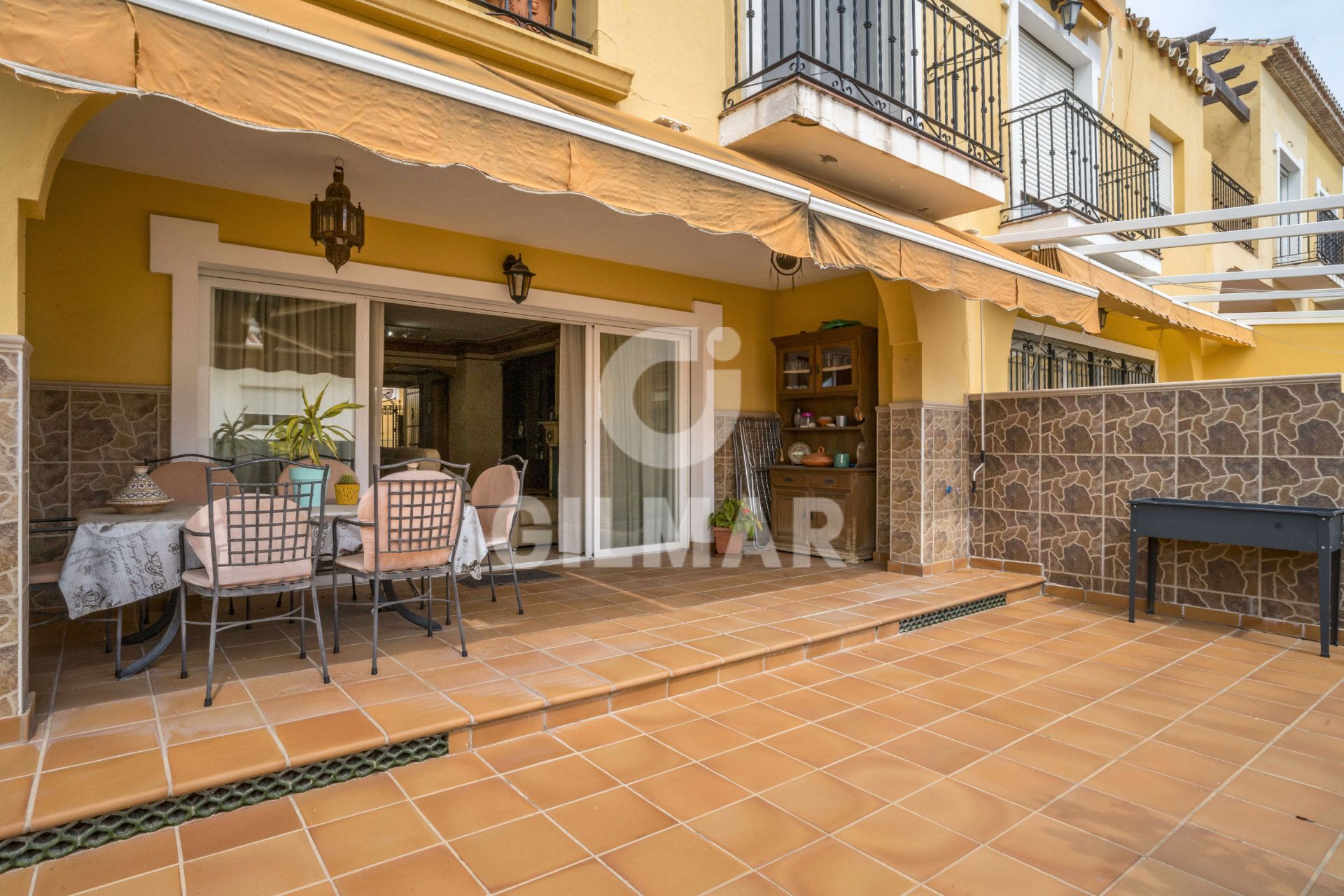 Jardí de Casa adosada en venda en Estepona amb Terrassa