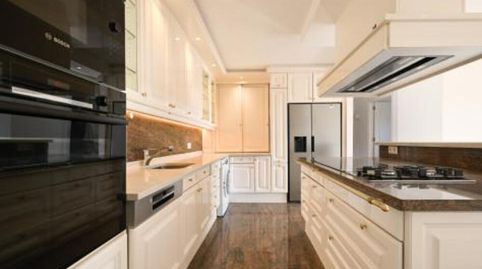 Apartamento Totalmente Reformado con Vistas Tranquilas al Bosque en Atalaya, imatge 4