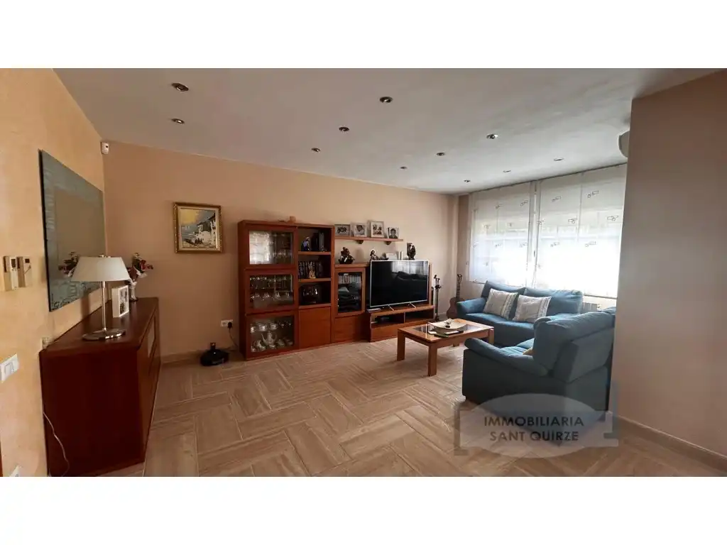 Sala d'estar de Casa o xalet en venda en Sant Quirze del Vallès