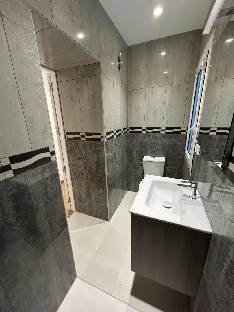 Baño de Piso en venta en Figueres con Aire acondicionado, Calefacción y Parquet