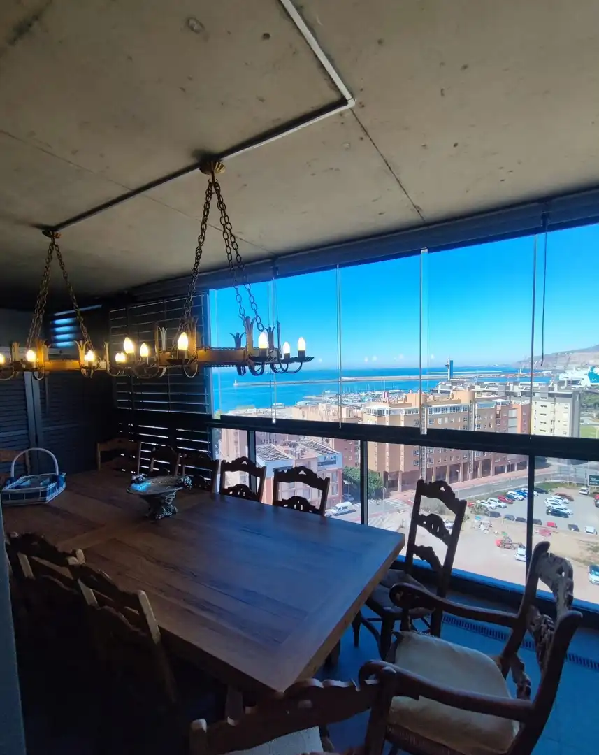 Comedor de Piso de alquiler en Almería con Aire acondicionado, Calefacción y Jardín privado