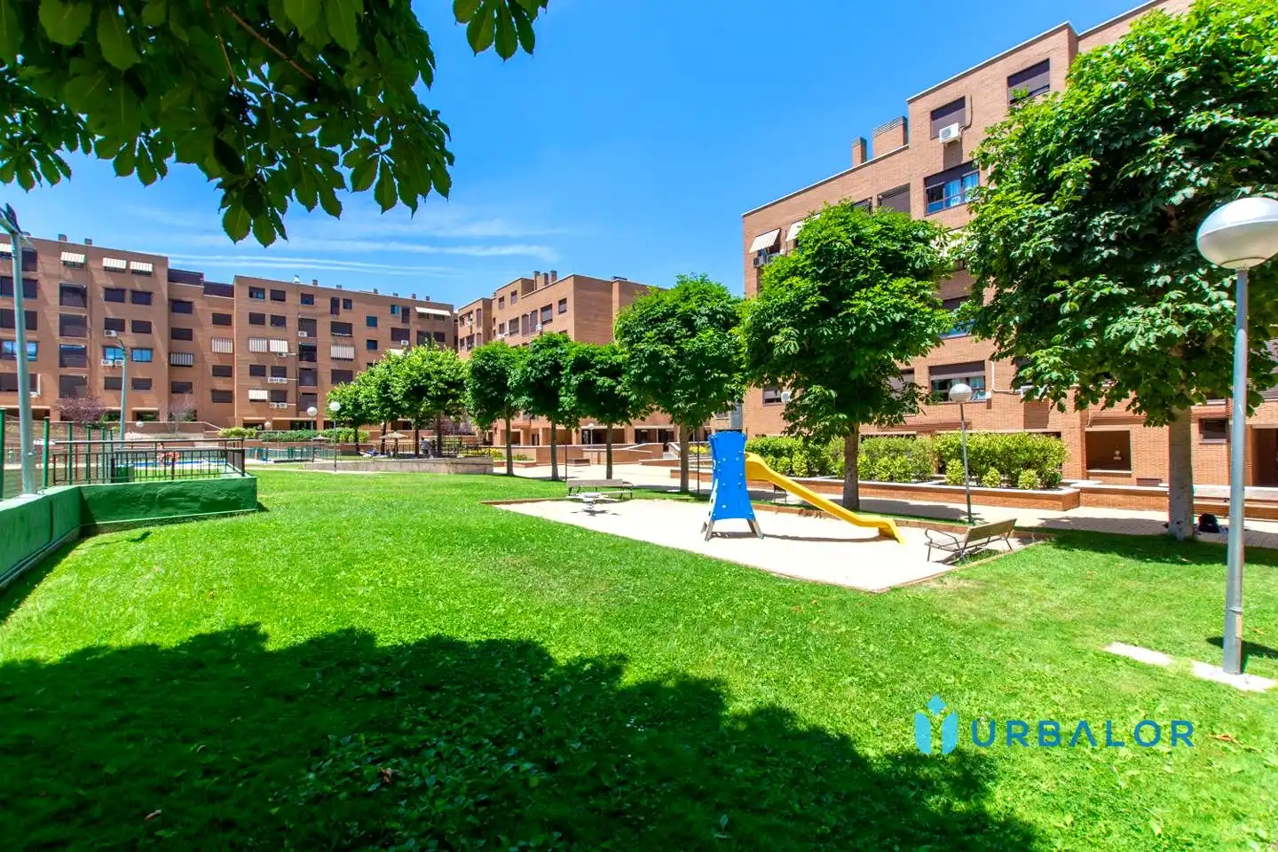 Pis de lloguer a Ana Frank, Hospital