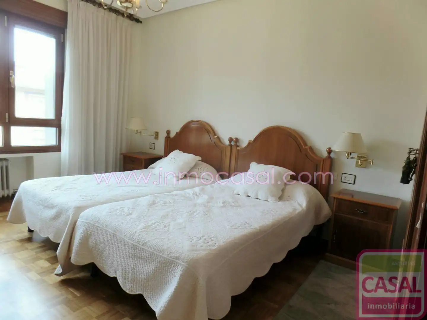 Schlafzimmer von Wohnung zur Miete in Oviedo  mit Heizung, Terrasse und Möbliert