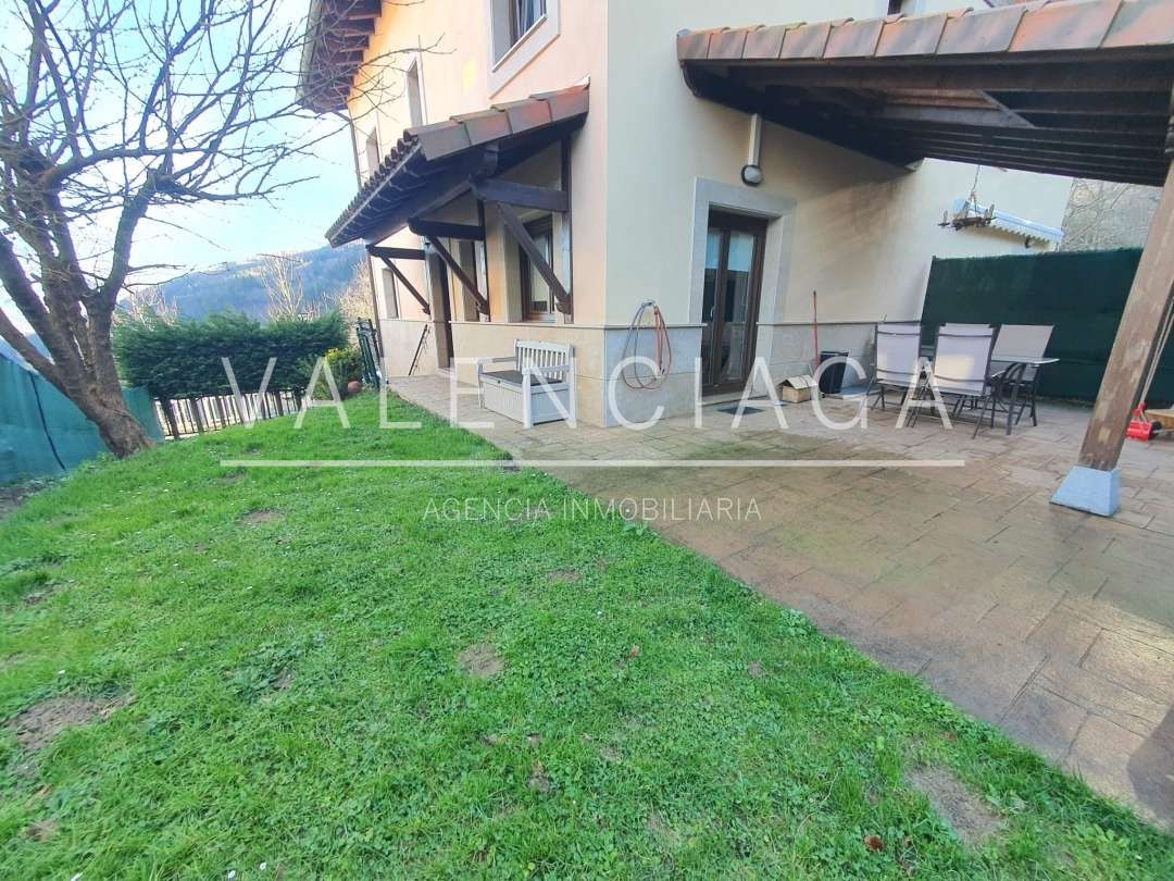 Exterior view of House or chalet for sale in Alkiza  with Heating