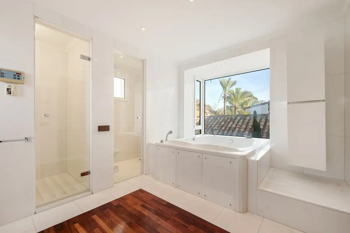 Chalet con piscina en venta en Benahavís pueblo, imagen 48