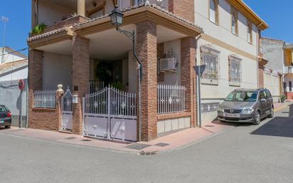 Vista exterior de Finca rústica en venda en Peligros amb Aire condicionat, Terrassa i Balcó