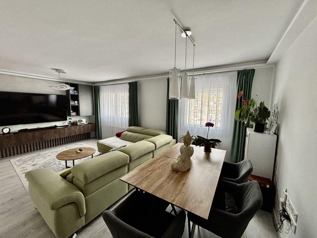Sala d'estar de Pis en venda en  Zaragoza Capital amb Aire condicionat i Calefacció
