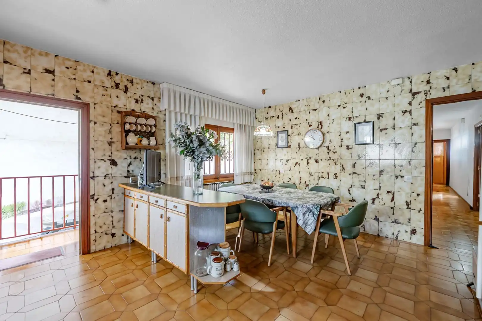 Dining room of Houses for sale in Madrid  with Heating, Private garden and Terrace