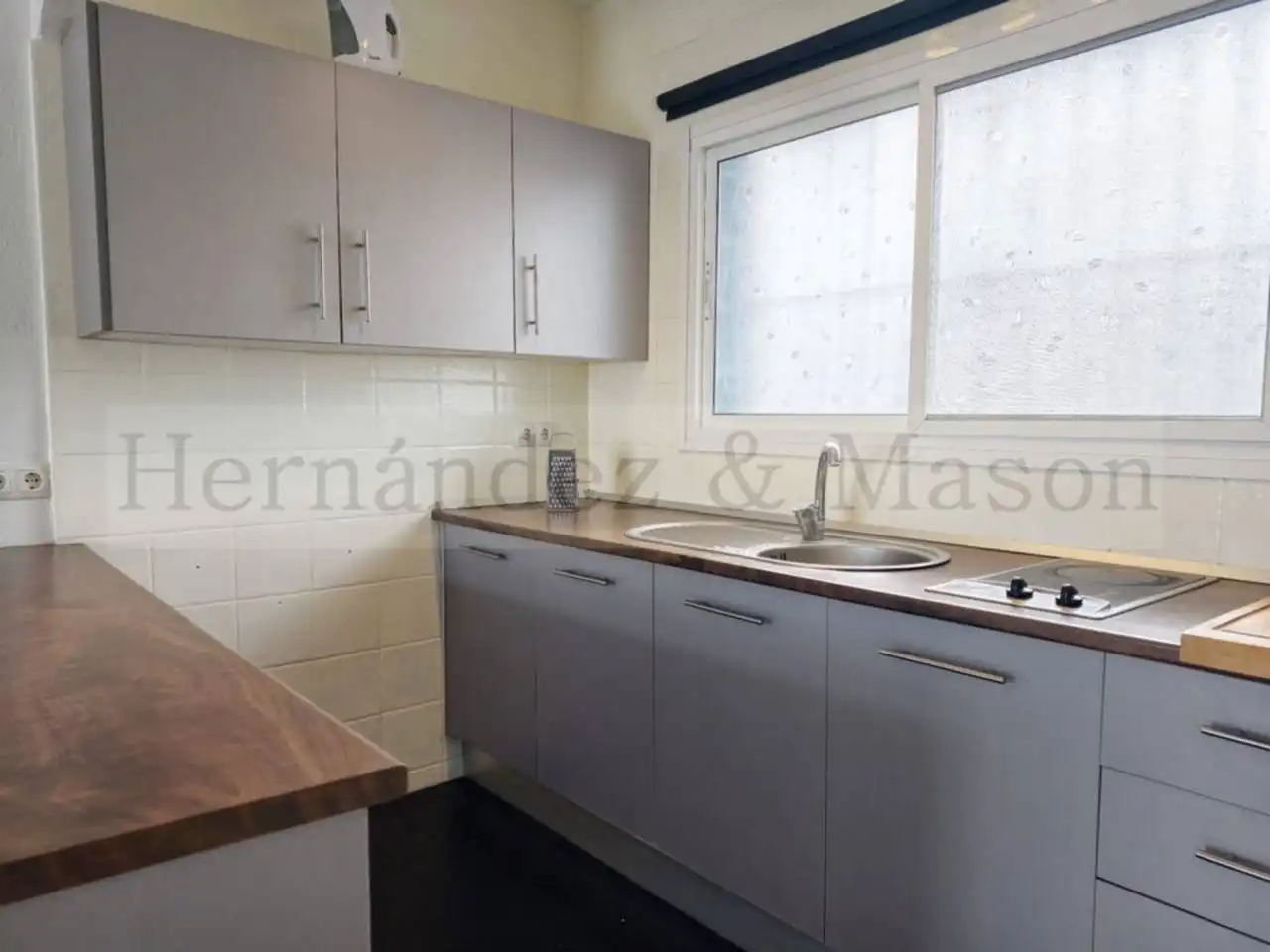 Cuina de Apartament en venda en Benalmádena amb Aire condicionat, Terrassa i Moblat