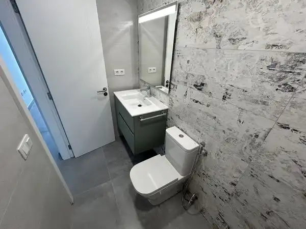 Baño de Piso de alquiler en Las Palmas de Gran Canaria con Aire acondicionado, Calefacción y Horno