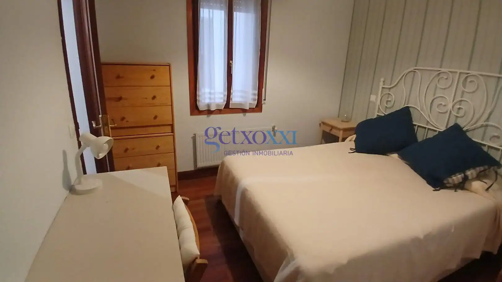 Bedroom of Flat for rent in Getxo   with Heating and Furnished