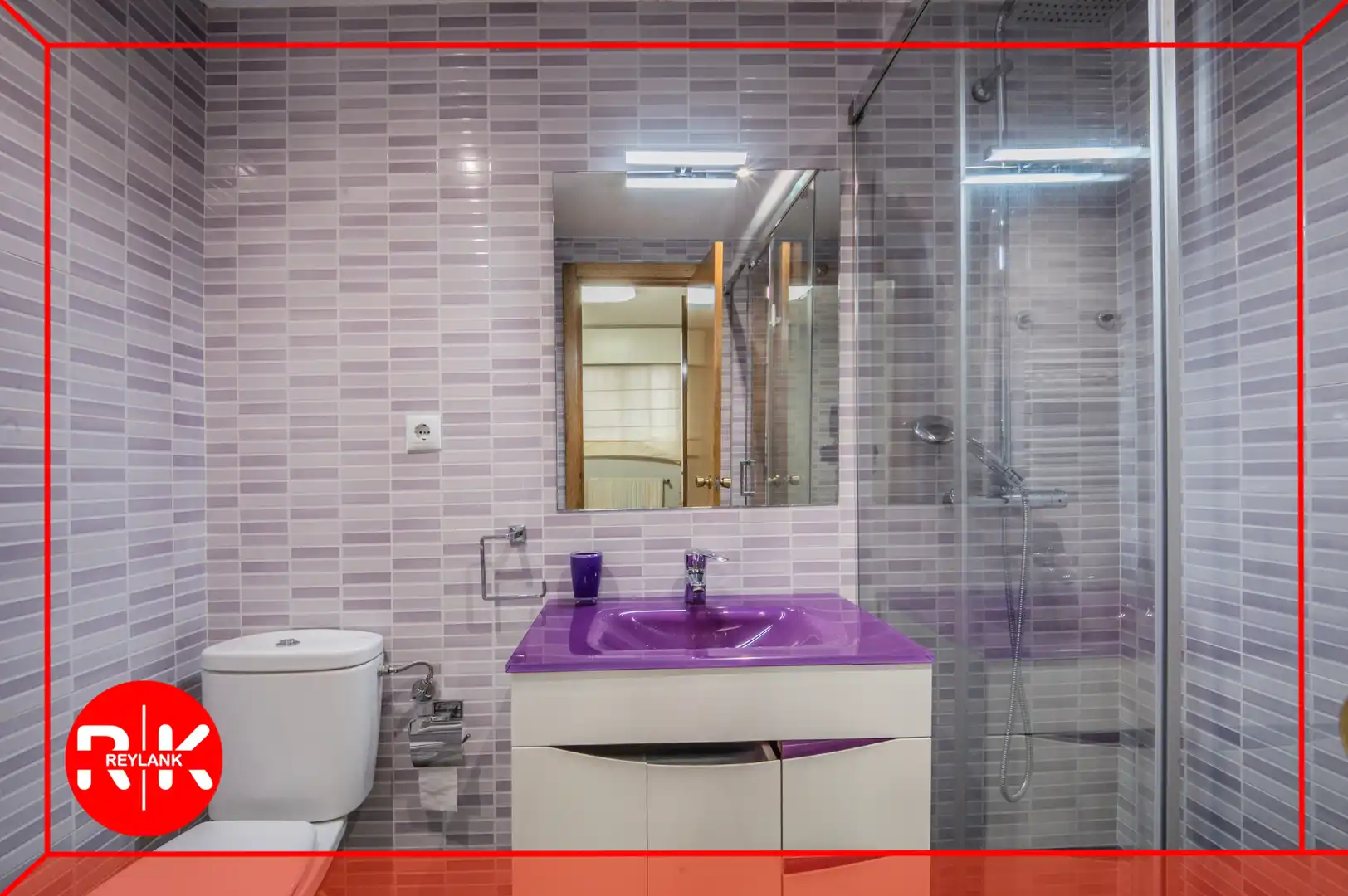 Baño de Piso en venta en San Fernando de Henares con Aire acondicionado, Calefacción y Amueblado