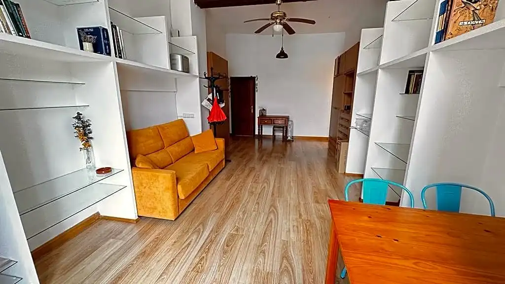 Living room of Study for rent in  Logroño  with Terrace and Furnished