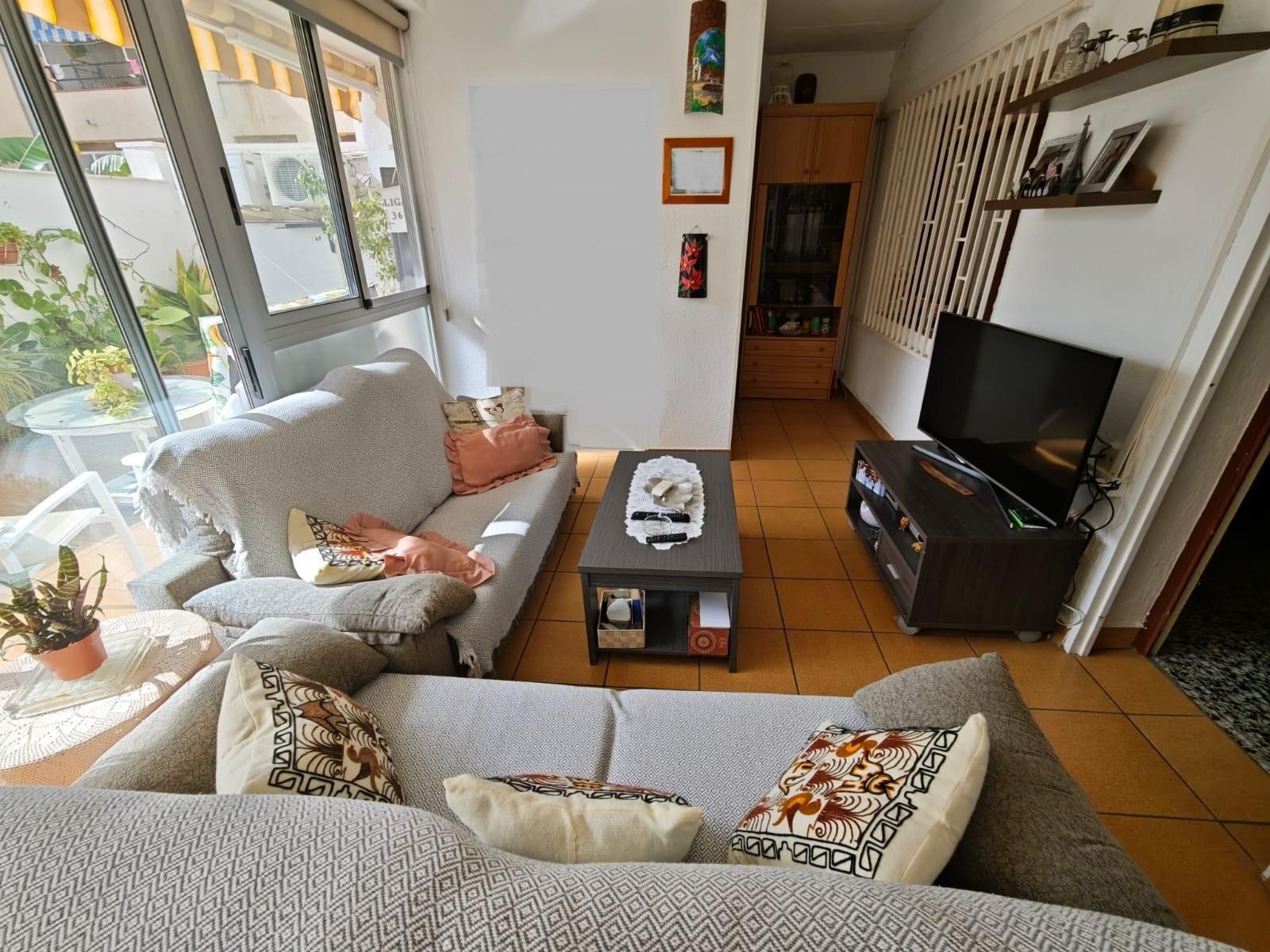 Living room of Flat for sale in La Pobla de Mafumet  with Air Conditioner, Private garden and Terrace
