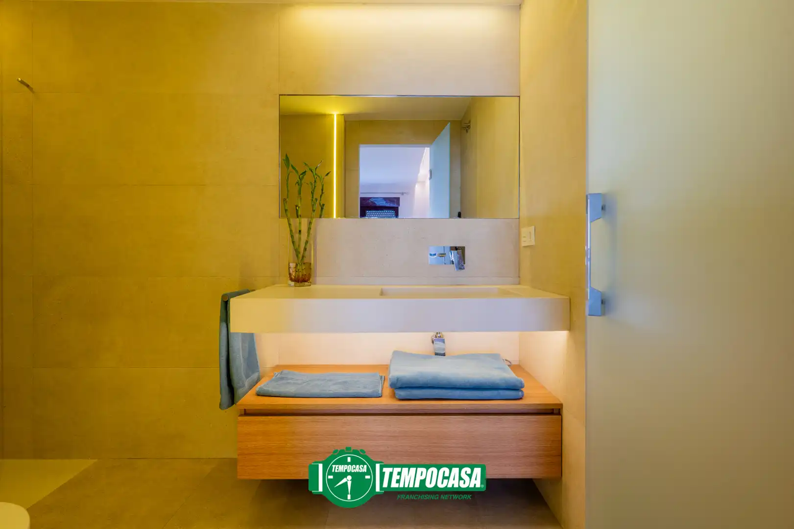 Baño de Piso en venta en Valencia con Aire acondicionado, Calefacción y Amueblado
